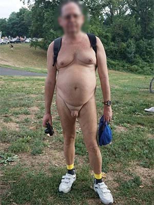 Professional nudist patrolling Cleveland, Ohio